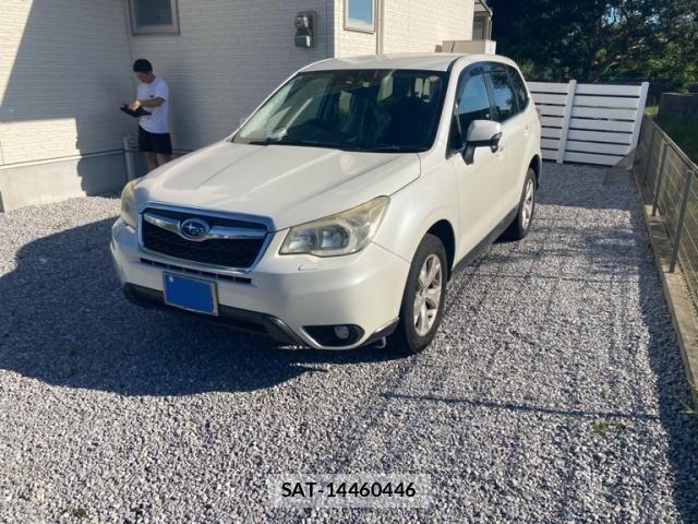 Subaru FORESTER 2014-02 8457521-0