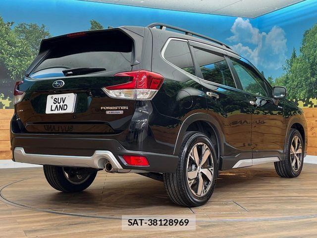 Subaru FORESTER 2018-12 8457507-18
