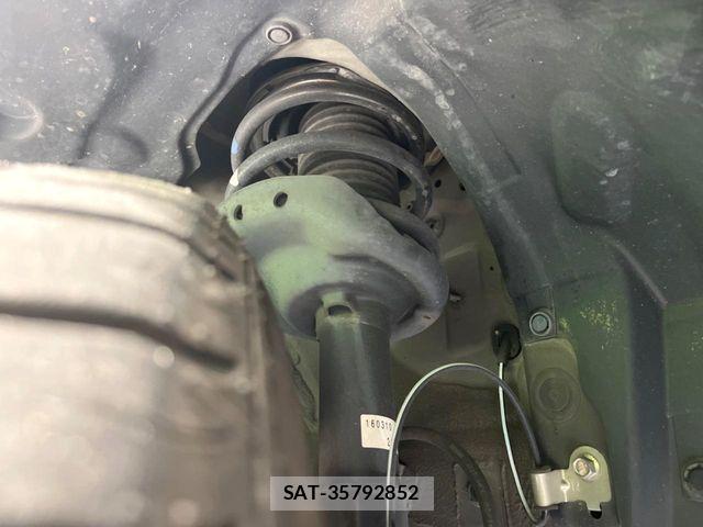 Subaru FORESTER 2016-03 8457511-19