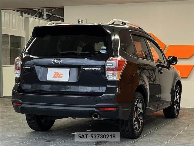 Subaru FORESTER 2016-02 8457518-14