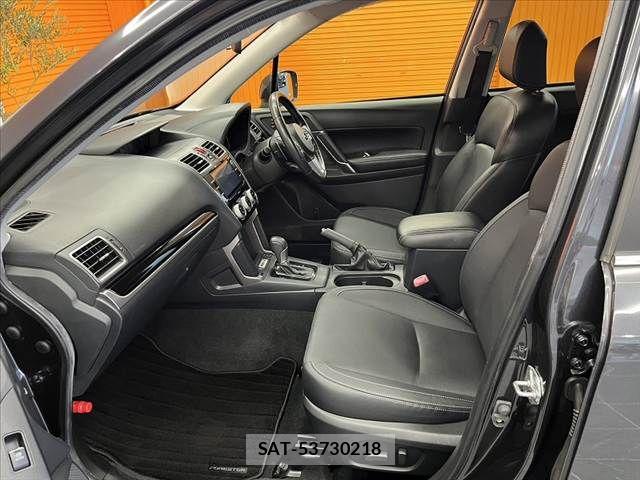 Subaru FORESTER 2016-02 8457518-16