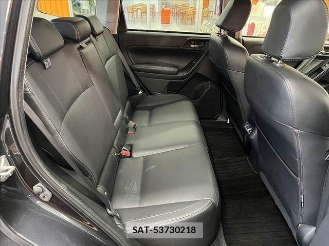 Subaru FORESTER 2016-02 8457518-17