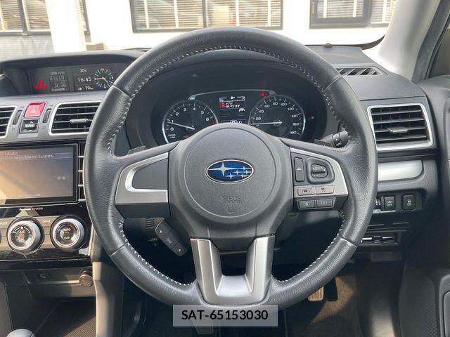 Subaru FORESTER 2018-02 8524907-12