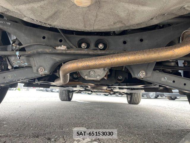 Subaru FORESTER 2018-02 8524907-18
