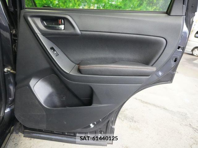 Subaru FORESTER 2015-04 8524924-23