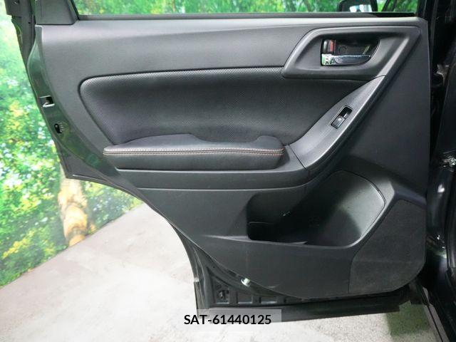 Subaru FORESTER 2015-04 8524924-25