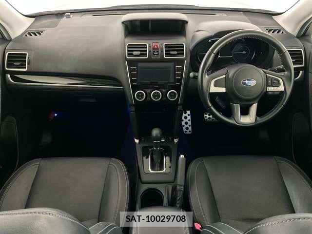 Subaru FORESTER 2017-08 8524910-12