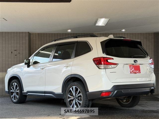 Subaru FORESTER 2018-09 8561953-3