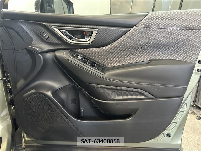 Subaru FORESTER 2020-04 8561952-23