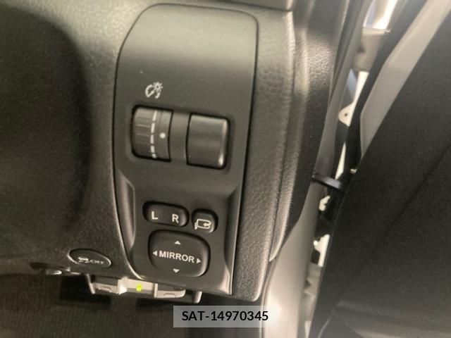 Subaru FORESTER 2008-09 8561956-18