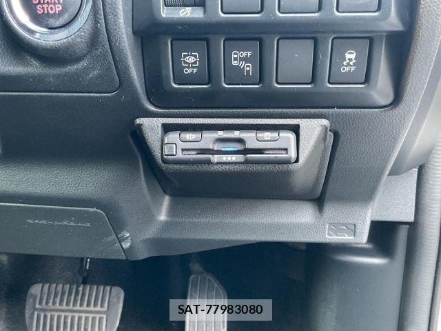 Subaru FORESTER 2024-04 8561948-25