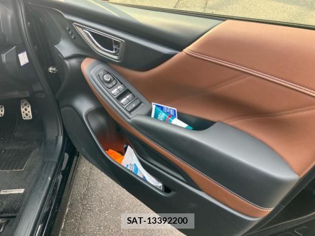 Subaru FORESTER 2022-12 8561946-11