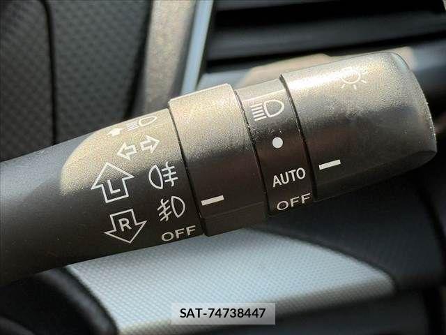 Subaru FORESTER 2019-09 8626837-29