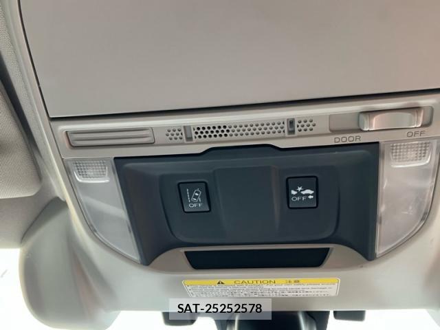Subaru FORESTER 2019-02 8626838-17