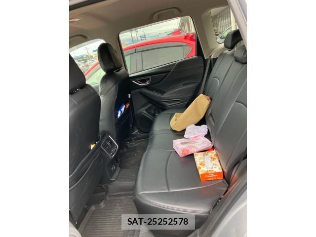 Subaru FORESTER 2019-02 8626838-21