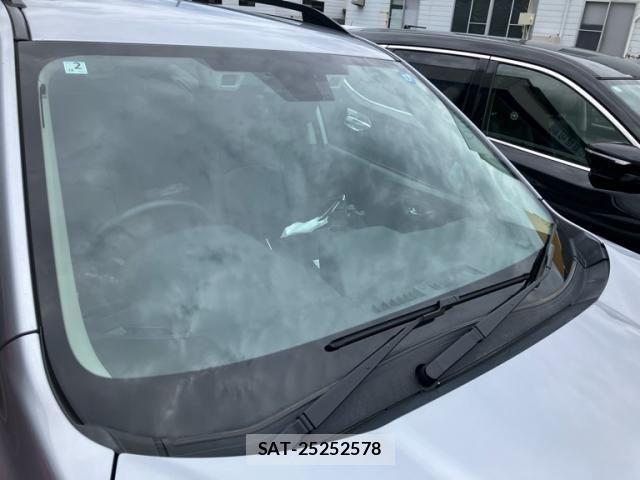 Subaru FORESTER 2019-02 8626838-27