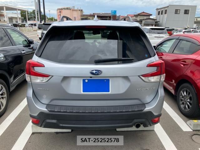 Subaru FORESTER 2019-02 8626838-3