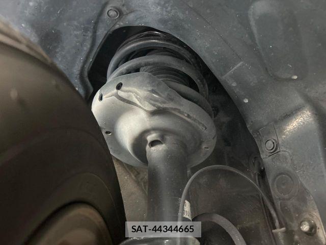 Subaru FORESTER 2015-11 8626840-19