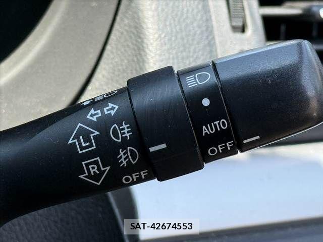 Subaru FORESTER 2013-10 8626853-22