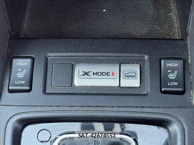 Subaru FORESTER 2013-10 8626853-27