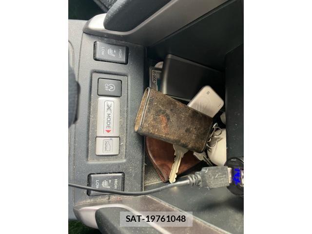 Subaru FORESTER 2016-08 8666165-20