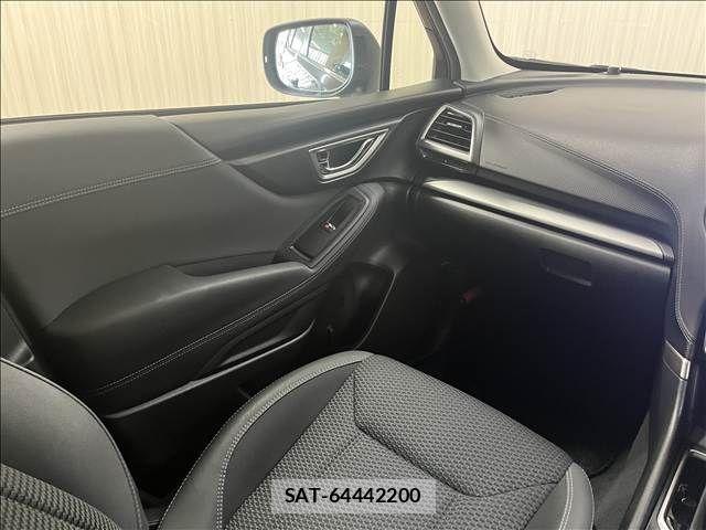 Subaru FORESTER 2019-06 8666159-10