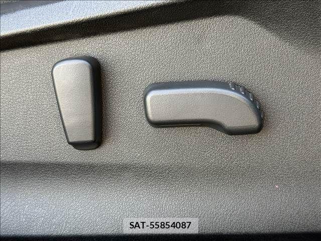 Subaru FORESTER 2018-08 8659159-27