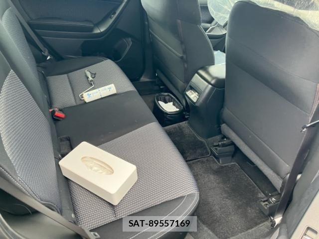 Subaru FORESTER 2016-01 8666166-14
