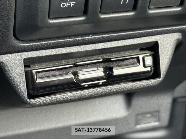 Subaru FORESTER 2018-09 8666161-23