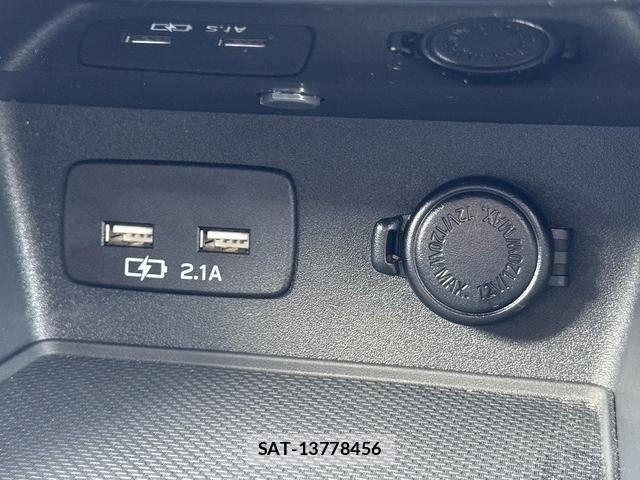 Subaru FORESTER 2018-09 8666161-25