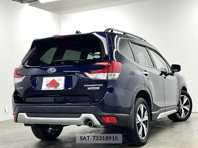 Subaru FORESTER 2019-03 8742229-2