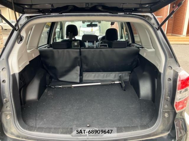 Subaru FORESTER 2013-06 8742268-9