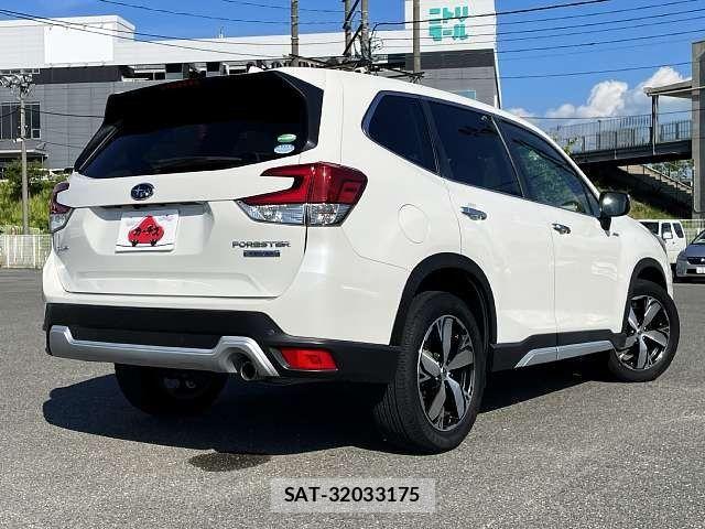 Subaru FORESTER 2019-03 8742230-2