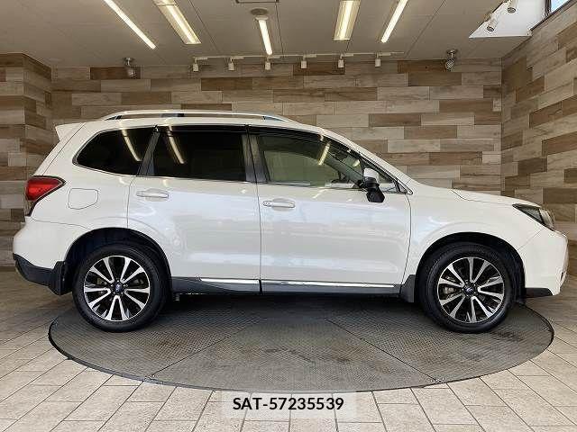 Subaru FORESTER 2016-06 8796004-17