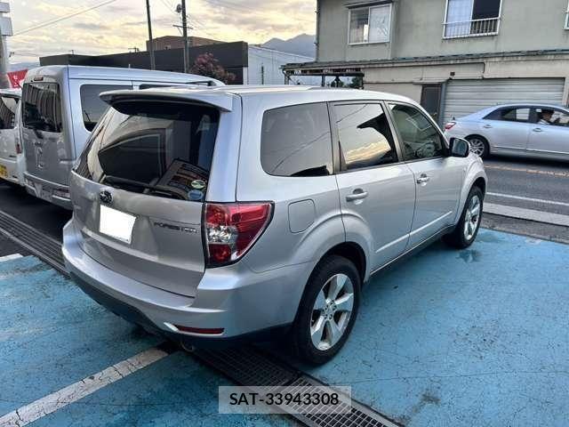 Subaru FORESTER 2009-03 8829130-4