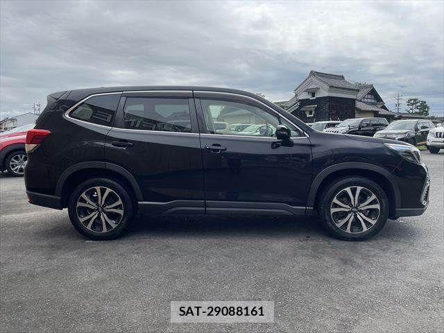 Subaru FORESTER 2018-12 8829117-16