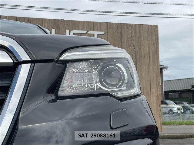 Subaru FORESTER 2018-12 8829117-23