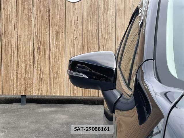 Subaru FORESTER 2018-12 8829117-25