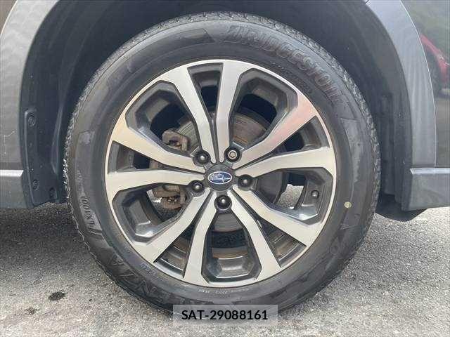 Subaru FORESTER 2018-12 8829117-28