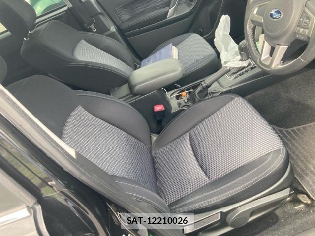 Subaru FORESTER 2017-05 8829128-9
