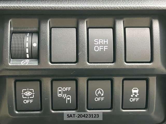 Subaru FORESTER 2023-06 8847980-25