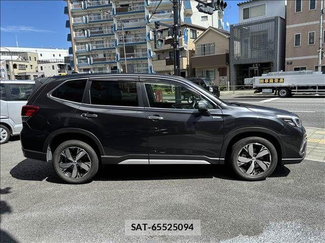 Subaru FORESTER 2018-09 8871029-11
