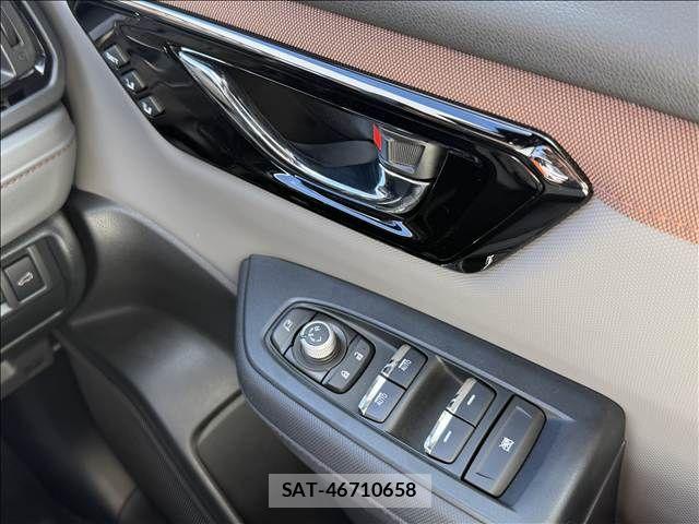 Subaru FORESTER 2025-05 8871022-28
