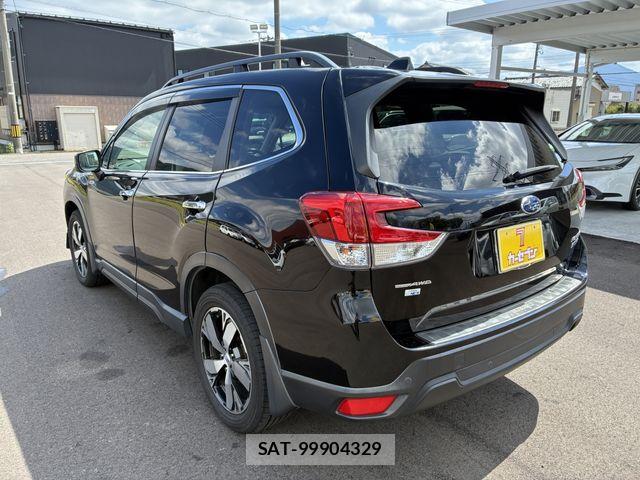 Subaru FORESTER 2018-10 8871031-8