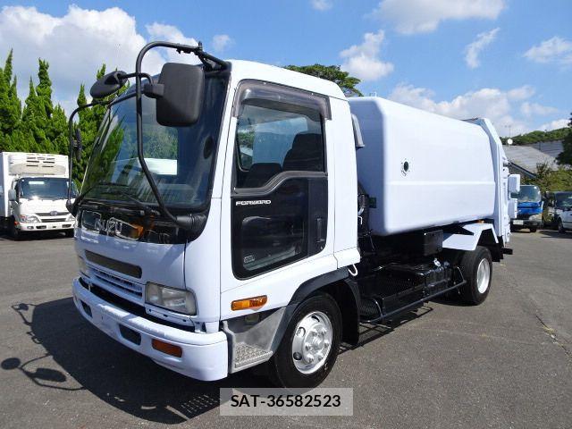 Isuzu FORWARD 2005-01 883056-0