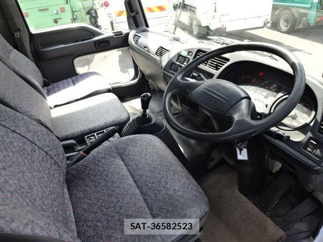 Isuzu FORWARD 2005-01 883056-7