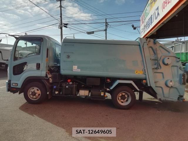 Isuzu FORWARD 2018-08 1221244-7