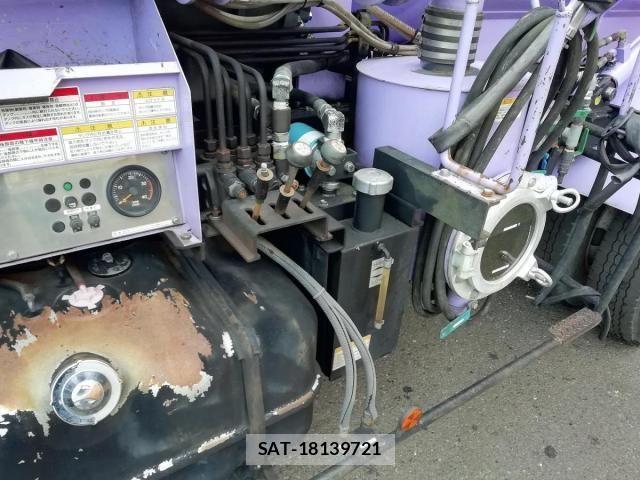 Isuzu FORWARD 2013-03 1221206-8