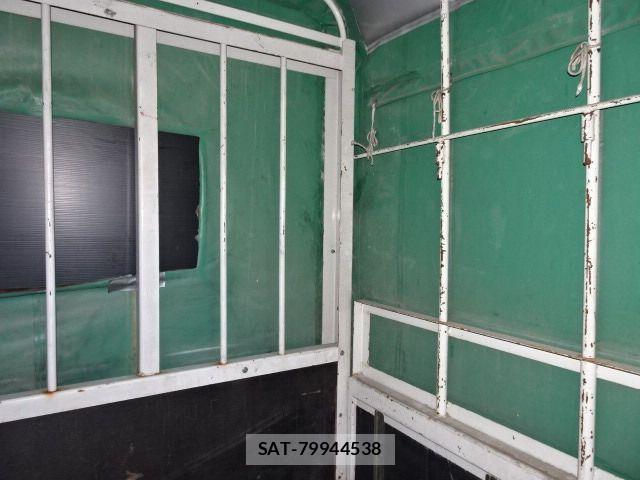 Isuzu FORWARD 2003-02 1221179-11