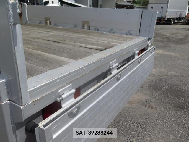 Isuzu FORWARD 2012-10 1295815-15